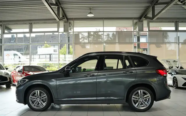 BMW X1 view 11