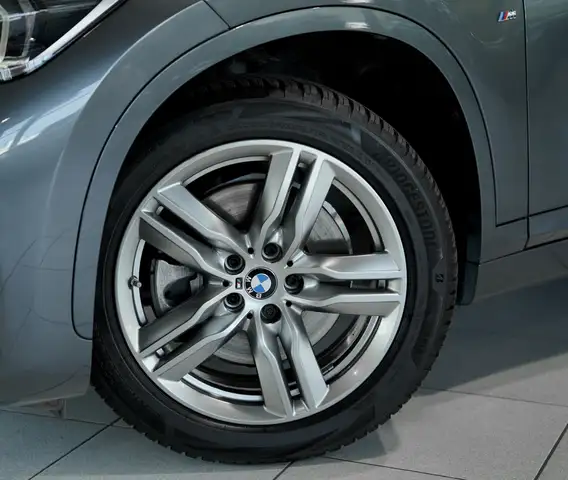 BMW X1 view 3