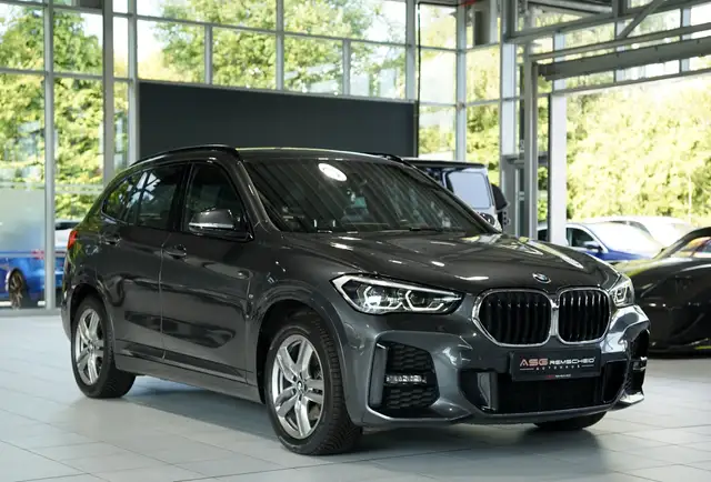 BMW X1 view 6