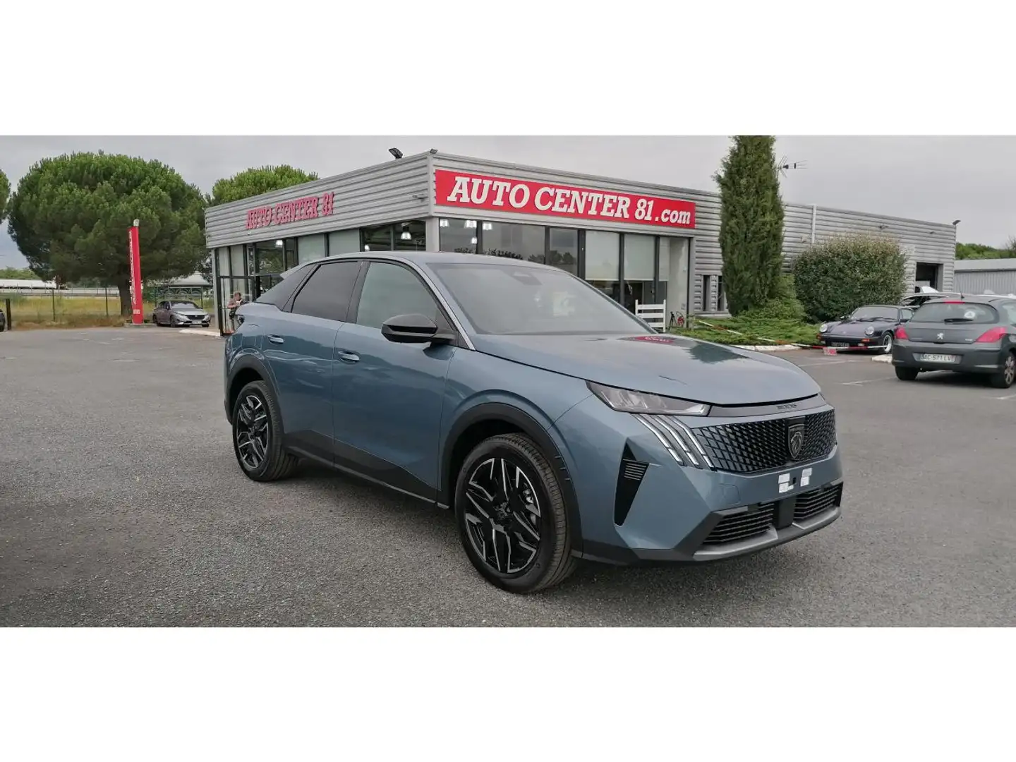 Peugeot 3008 1.2i Hybrid 145 e-DCS6  Allure Bleu - 1