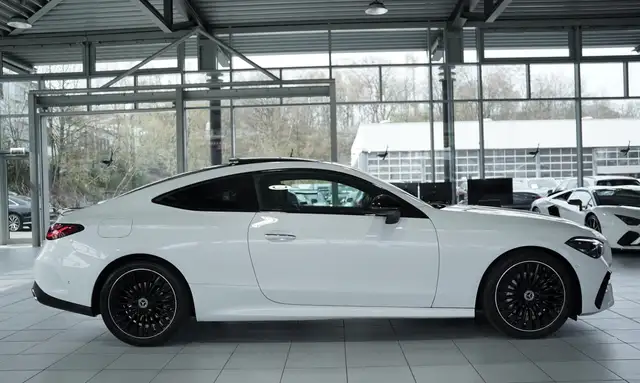 Mercedes-Benz Cle view 7