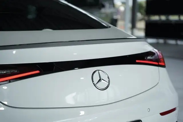 Mercedes-Benz Cle view 14