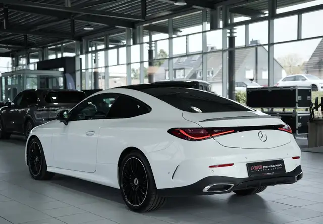 Mercedes-Benz Cle view 10