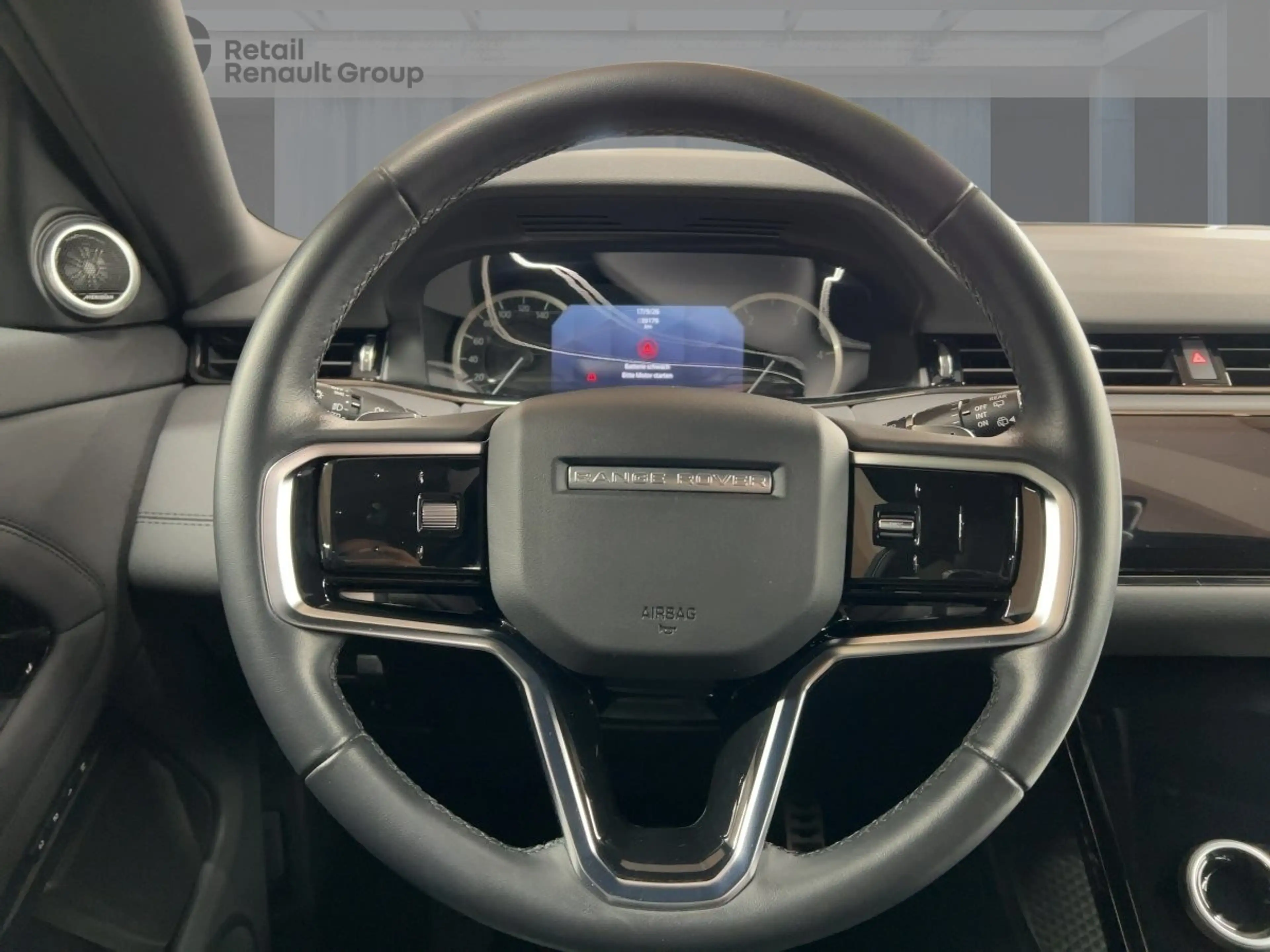 Land Rover Range Rover EVOQUE R-DYNAMIC 4x4 D200 PANORAMASCHIEBEDACH — photo 11