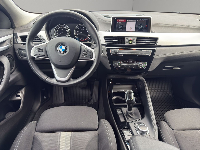 BMW X2 sDrive18i Advantage +AHK+Kamera+Navi — photo 12
