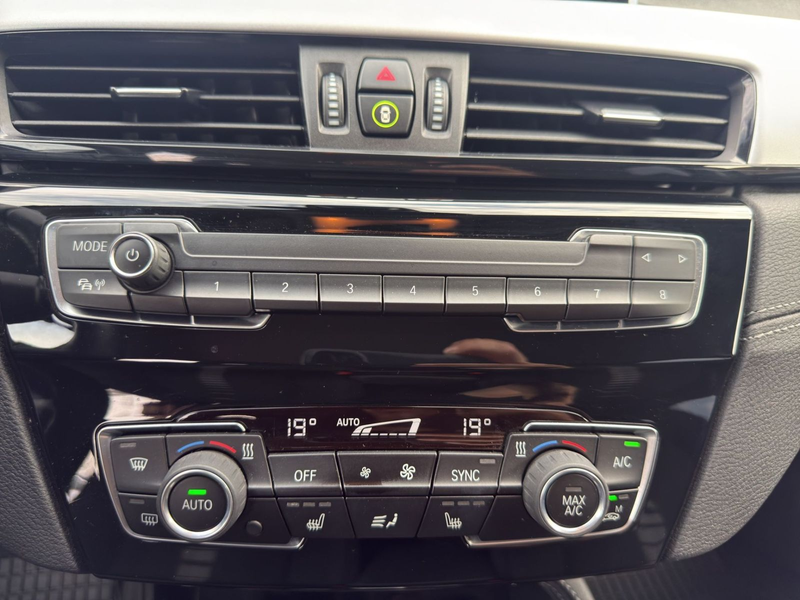 BMW X2 sDrive18i Advantage +AHK+Kamera+Navi — photo 15