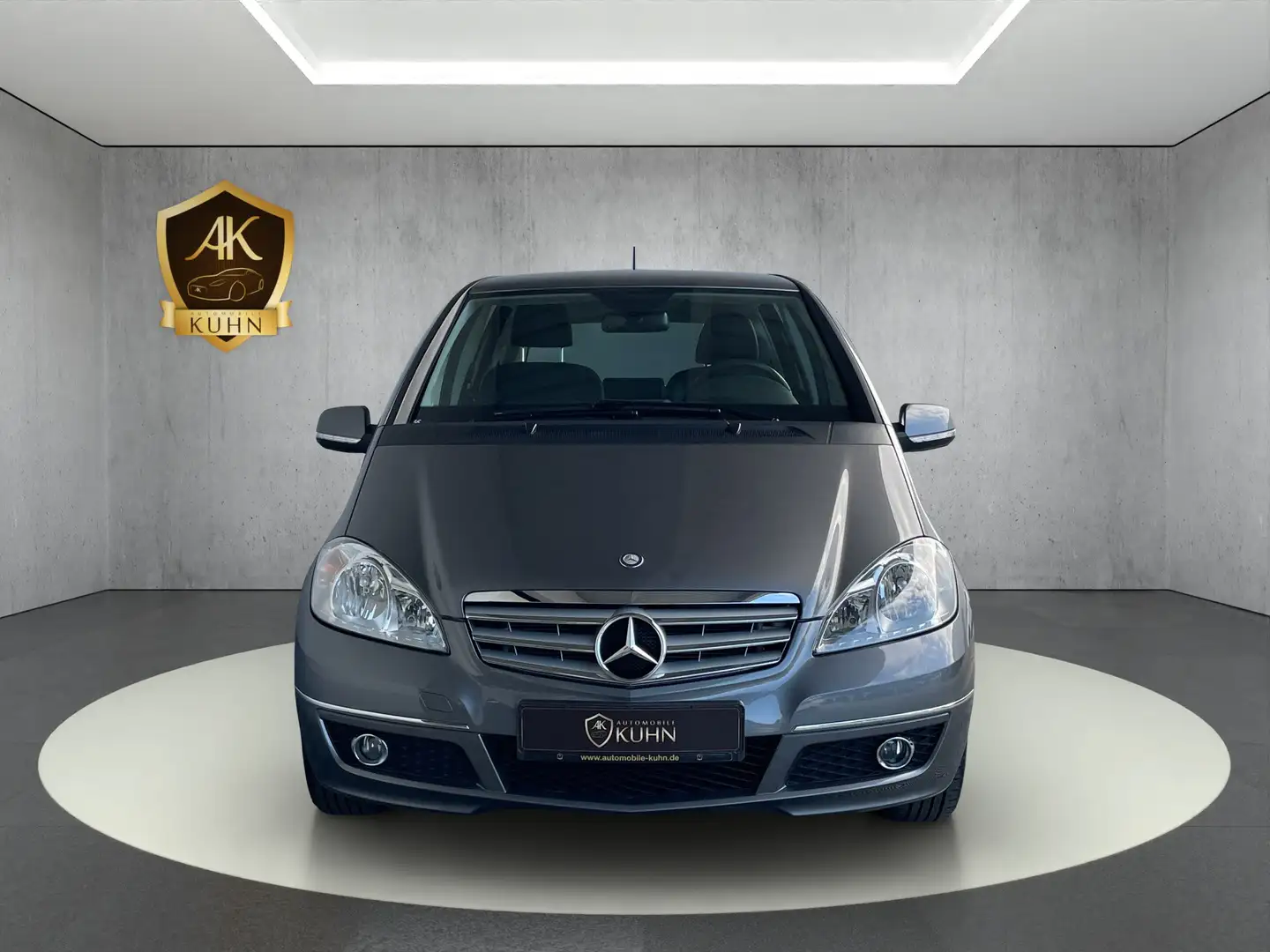 Mercedes-Benz A 180 *AVANTGARDE*NAVI*8-FACH*SHZ*NUR 59.090 KM* Gris - 2