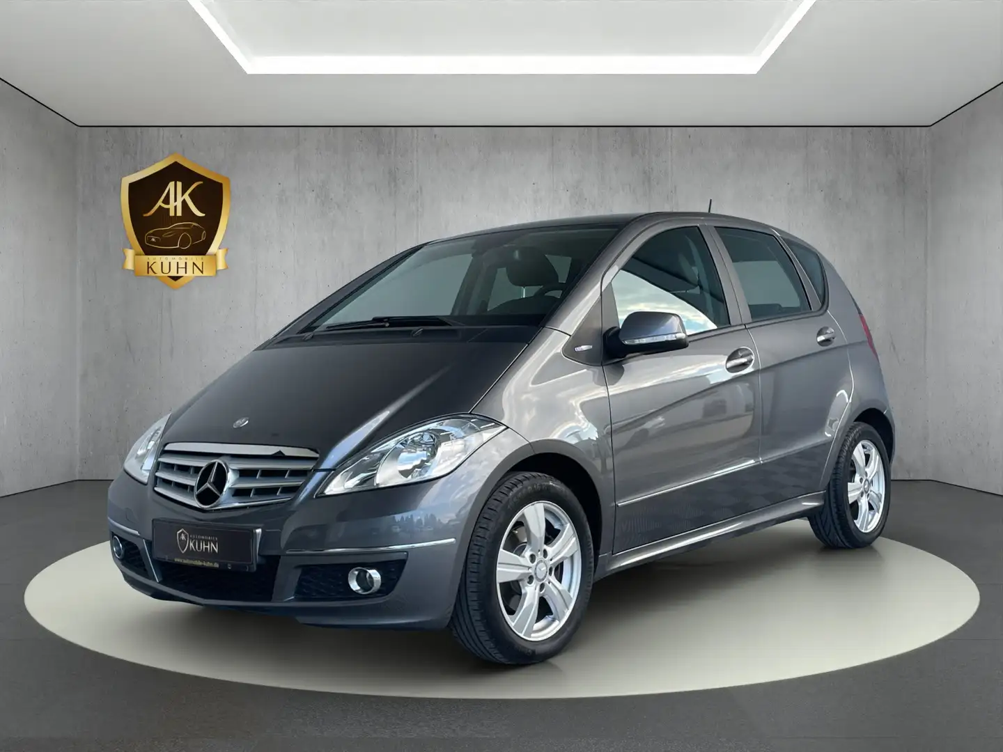 Mercedes-Benz A 180 *AVANTGARDE*NAVI*8-FACH*SHZ*NUR 59.090 KM* Gris - 1