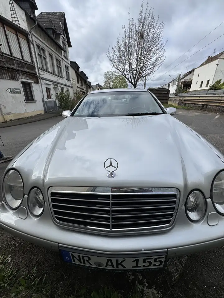 Mercedes-Benz CLK 200 Elegance Aut., foto 1
