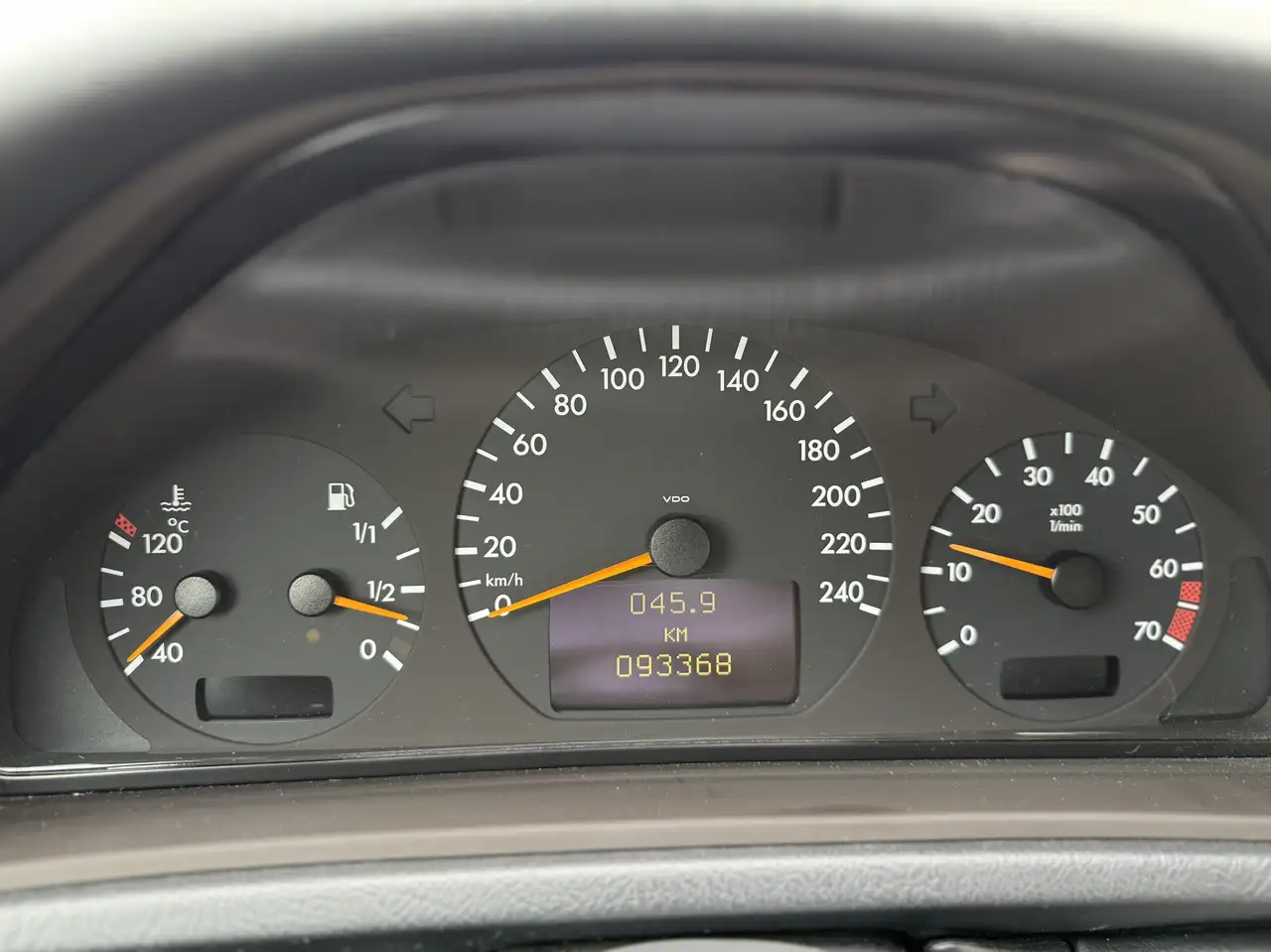 Mercedes-Benz CLK 200 Elegance Aut., foto 9