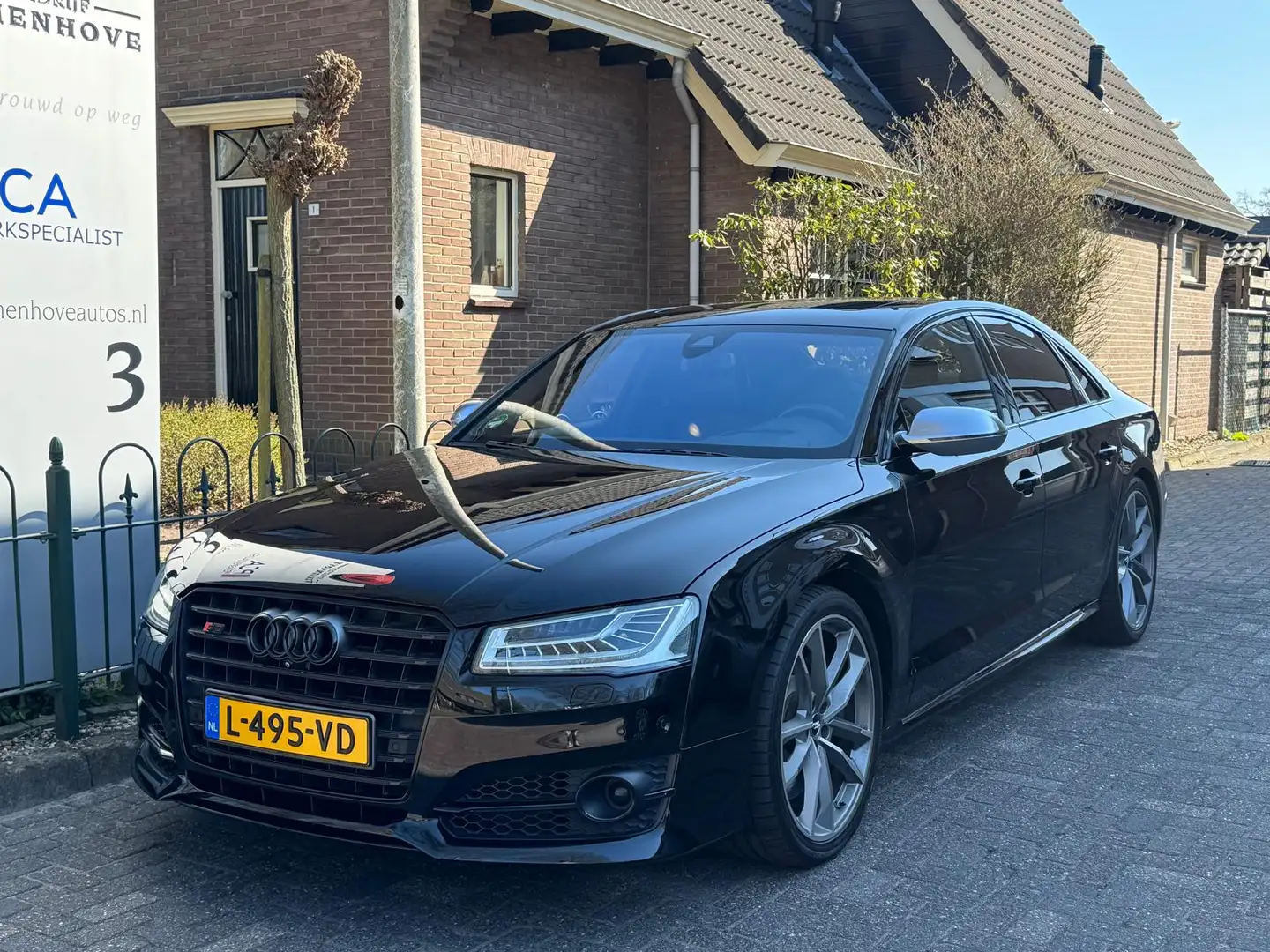 Audi S8 4.0 TFSI S8 Plus Quattro Exclusive V8T 520PK/Pano/ Чорний - 2
