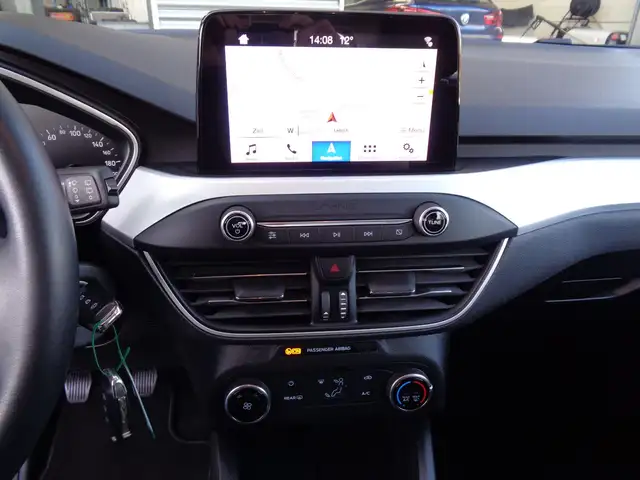 Ford Focus view 11