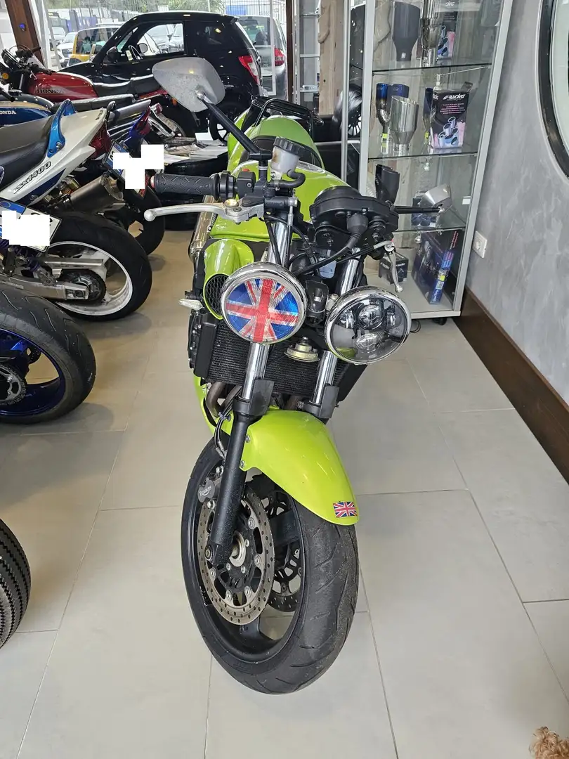 Triumph Speed Four Vert - 1