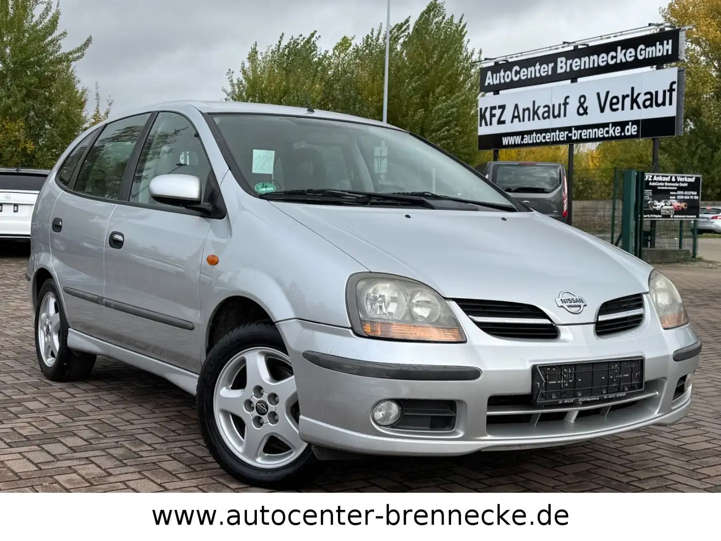 Nissan Almera Tino Visia 1.8 Ltr *Klima* Silber - 1