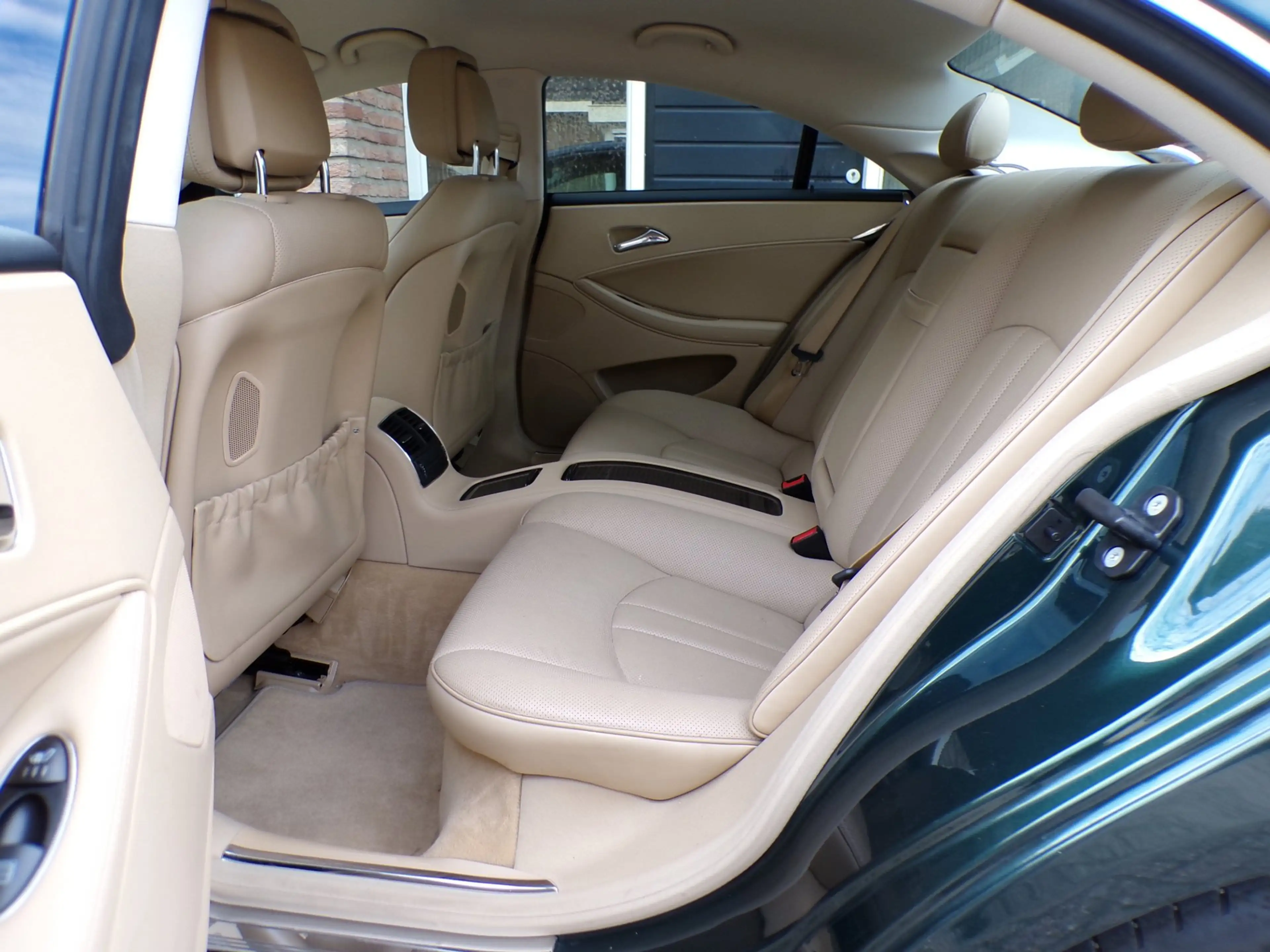 Mercedes-Benz CLS 350 CGI Prestige Plus — photo 12
