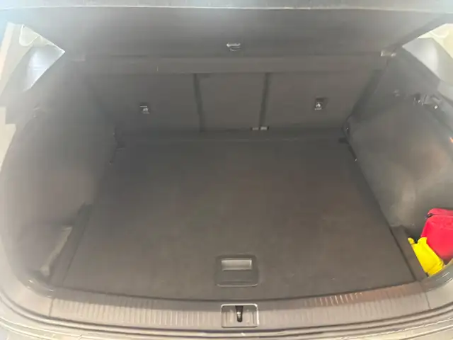 Volkswagen Tiguan view 9