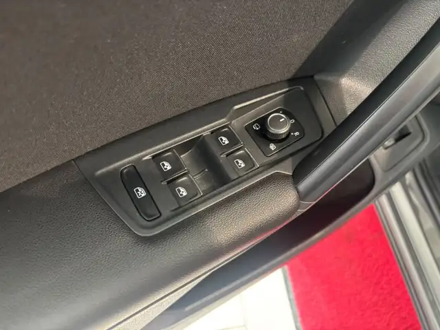 Volkswagen Tiguan view 15