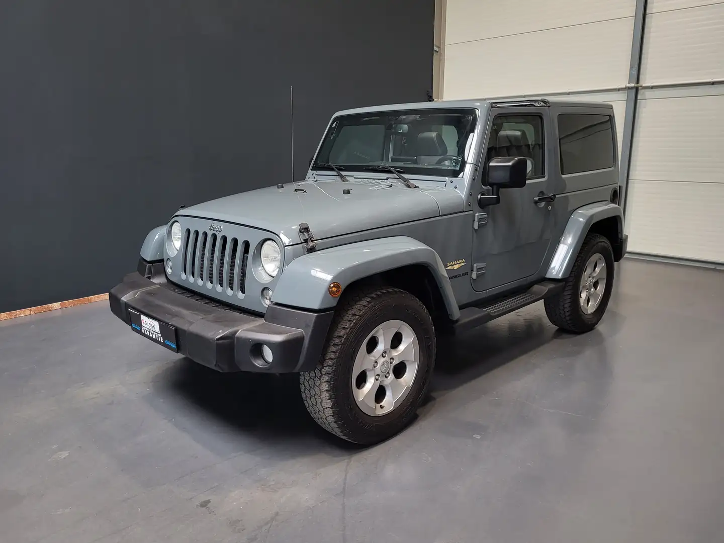 Jeep Wrangler 2.8CRD Sahara *Leder| Navi| AHK* Grau - 1