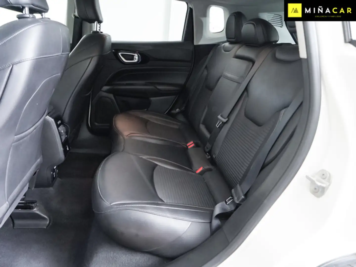 Jeep Compass 1.6 Mjt Limited FWD Wit - 2