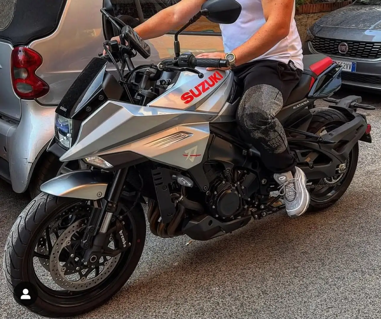 Suzuki Katana 1000 Серебристый - 2