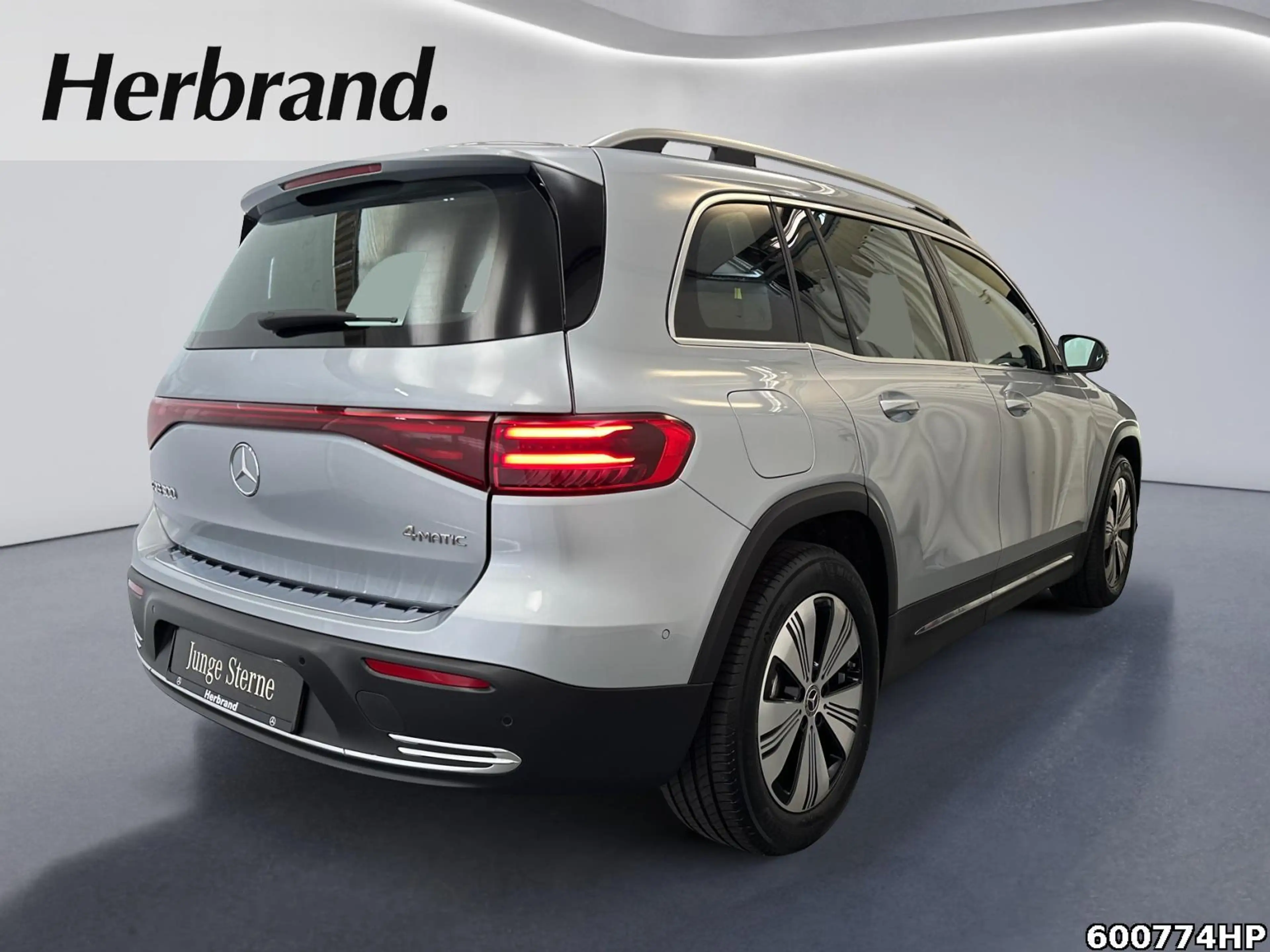 Mercedes-Benz EQB 300 4M Progressive  Ambiente Lenkradhzg LED. — photo 3