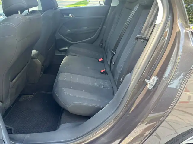 Peugeot 308 view 14