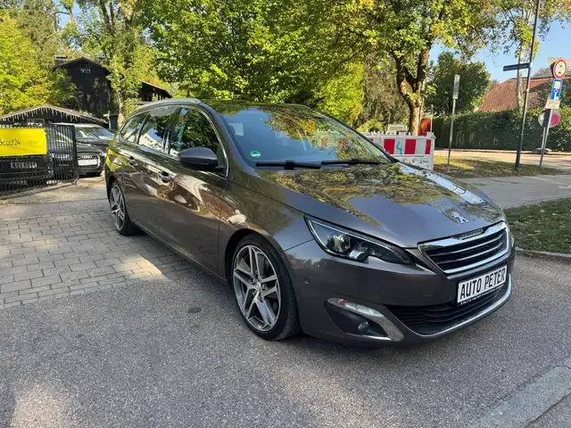 Peugeot 308 view 7