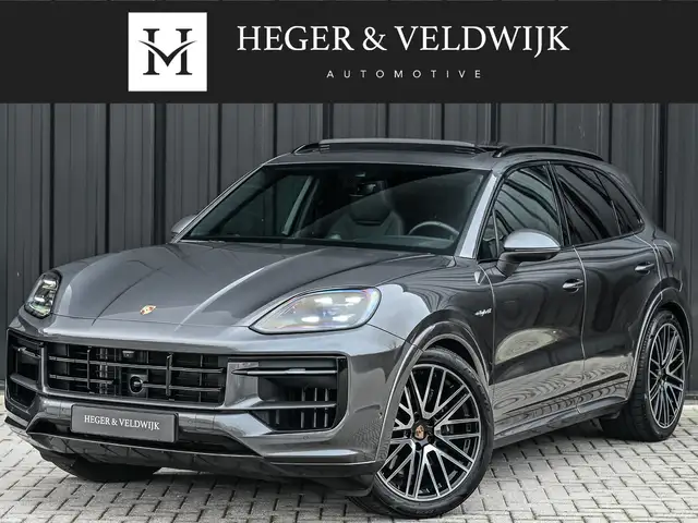 Porsche Cayenne 3.0 E-HYBRID · Luchtvering · Trekhaak · Ambiance i