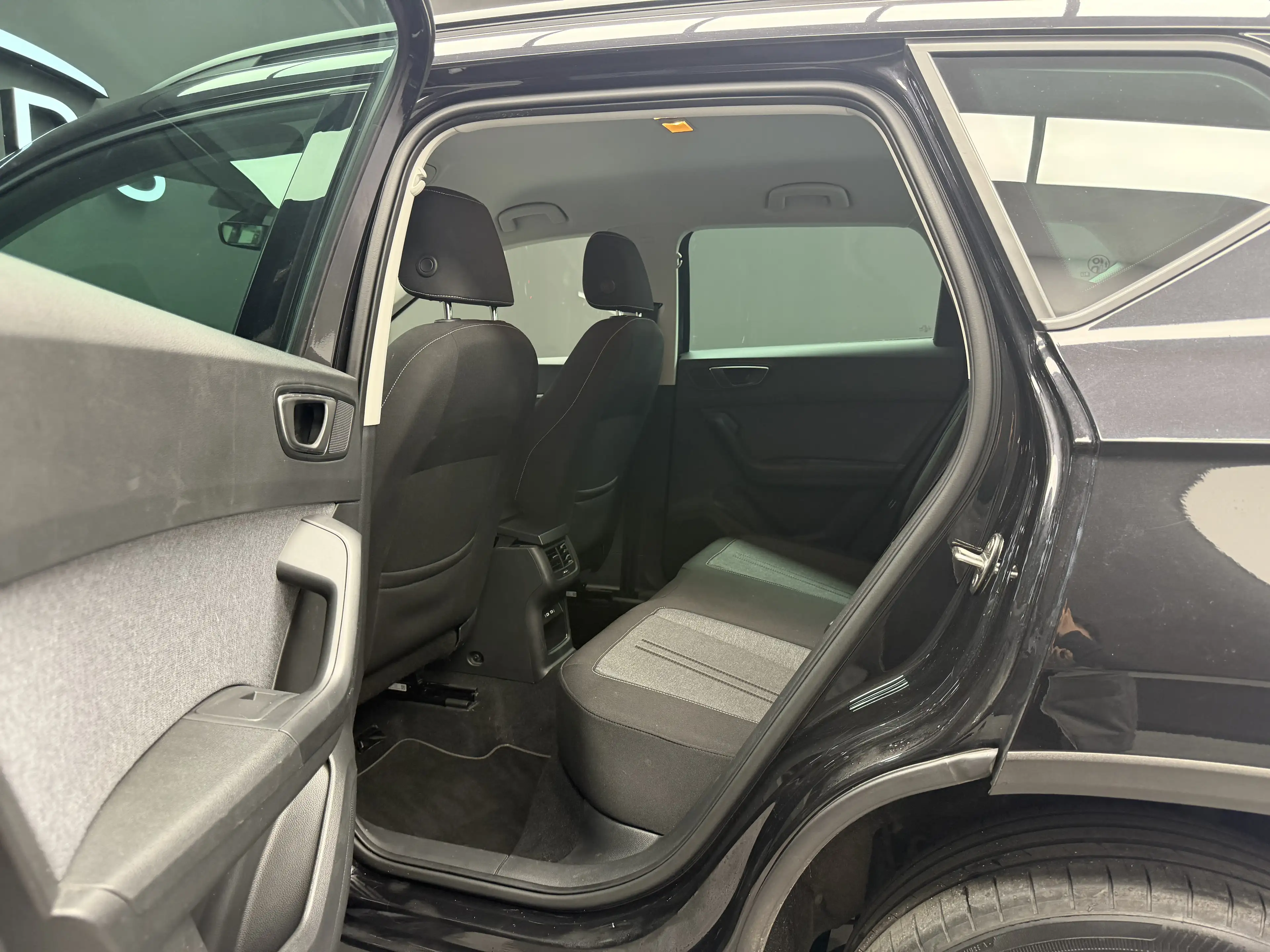 SEAT Ateca 2.0 CR TDI Style DSG *1ER PROP + CAMÉRA + GPS + TV — photo 10