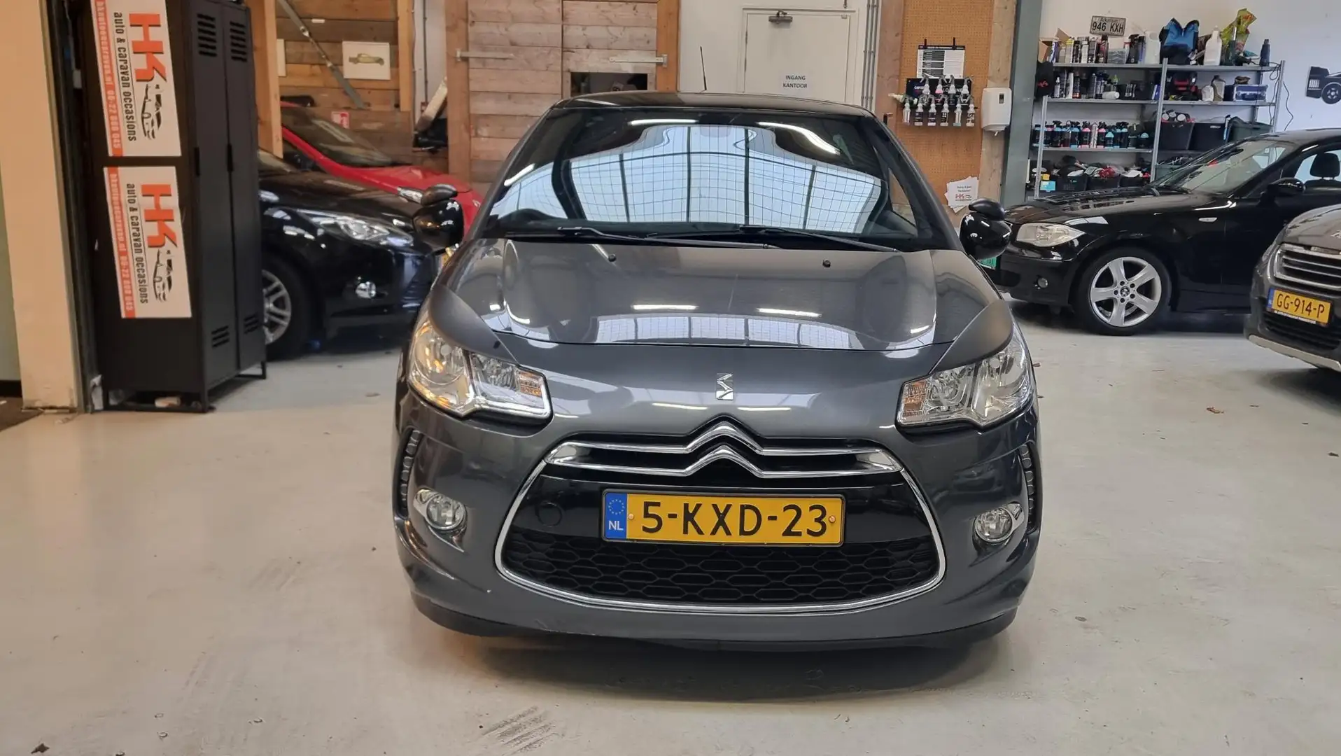 Citroen DS3 1.6 e-HDi Business Navi, Bluetooth, Clima. LMV Grau - 2