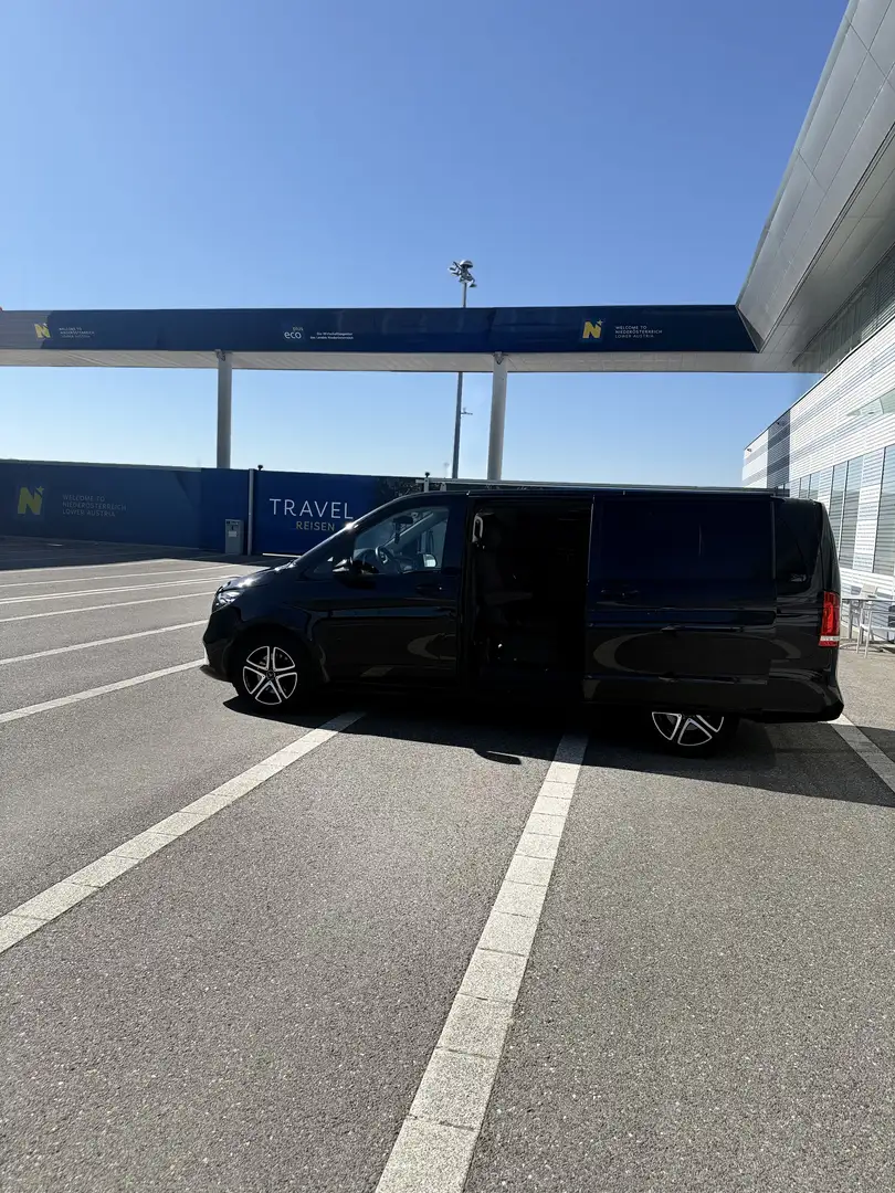 Mercedes-Benz V 220 d Kombi 4MATIC lang Exclusive Aut. Schwarz - 2