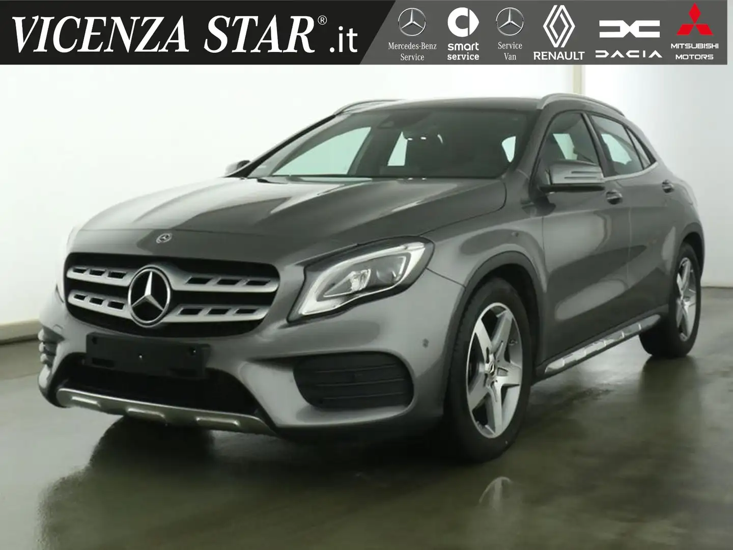 Mercedes-Benz GLA 200 PREMIUM AMG AUTOMATIC Grigio - 1