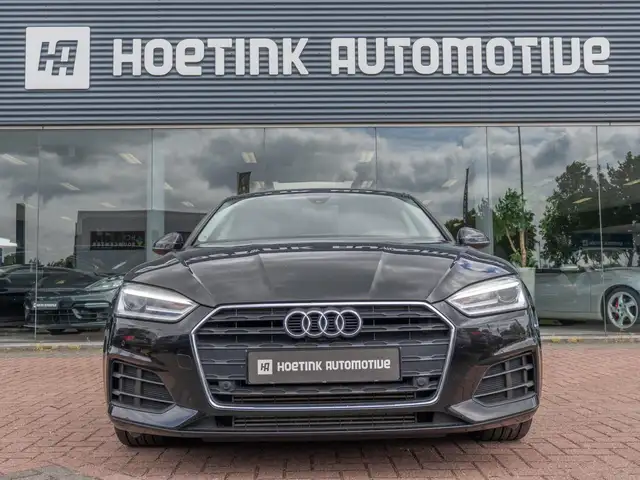 Audi A5 view 7
