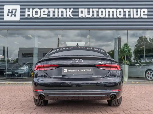 Audi A5 view 10