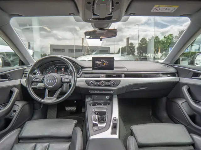Audi A5 view 3