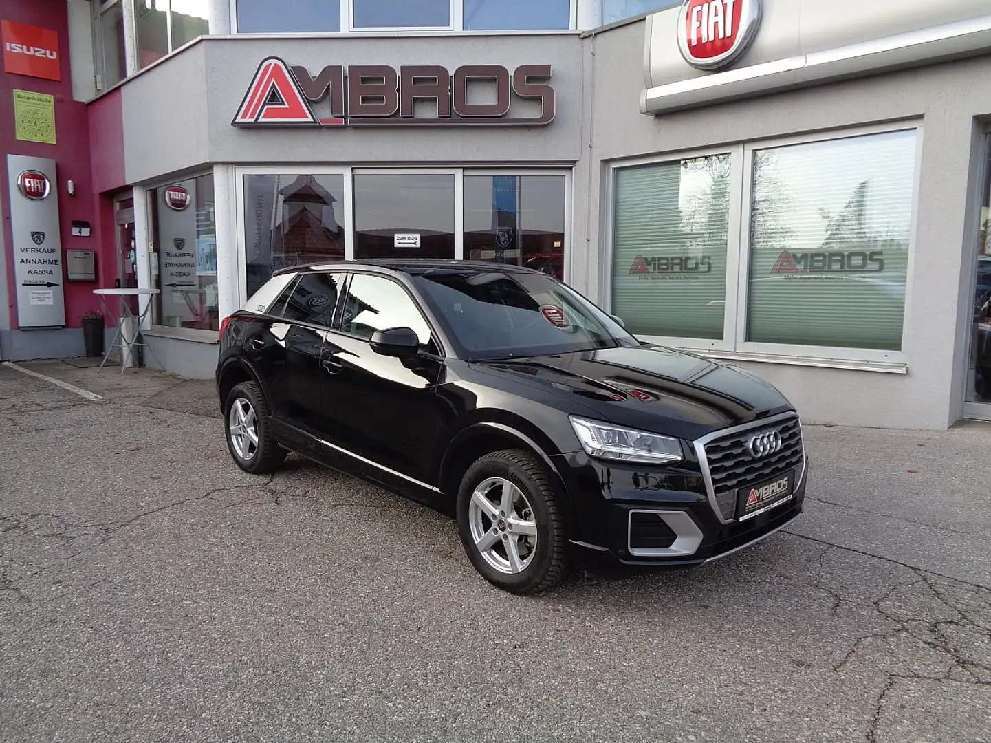 Audi Q2 1,0 TFSI Sport Benzin Noir - 1