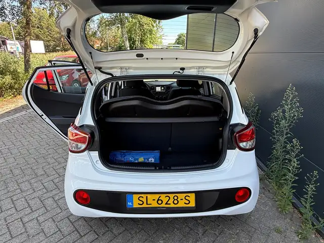 Hyundai I10 view 8