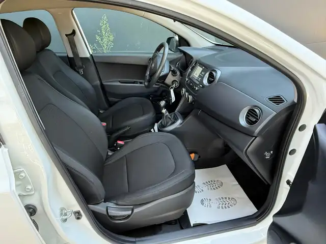 Hyundai I10 view 13