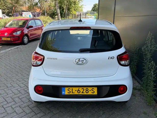 Hyundai I10 view 7