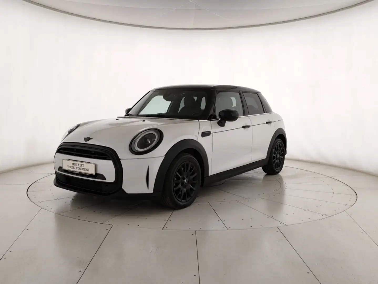 MINI Cooper Mini 5p 1.5 Cooper Camden auto Bianco - 1