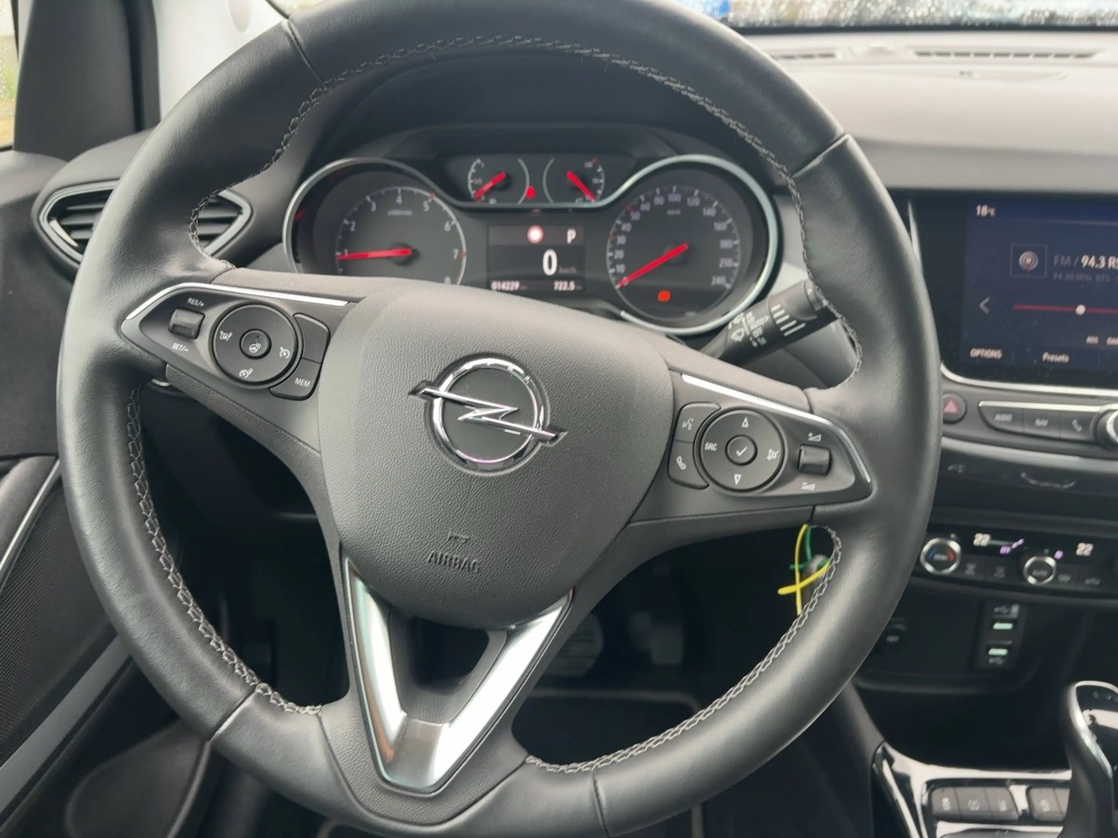 Opel Crossland Elegance LED+Kamera+Winterpaket — photo 12