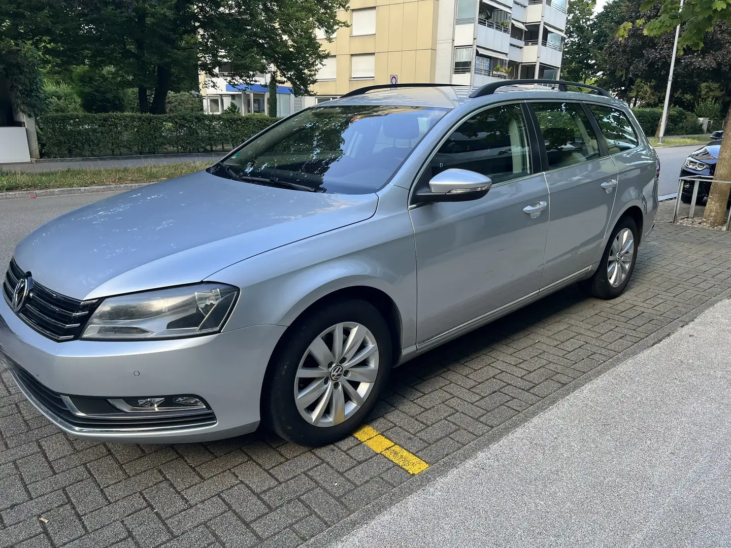 Volkswagen Passat Variant Passat Variant 2.0 Blue TDI DPF DSG Comfortline Silber - 2