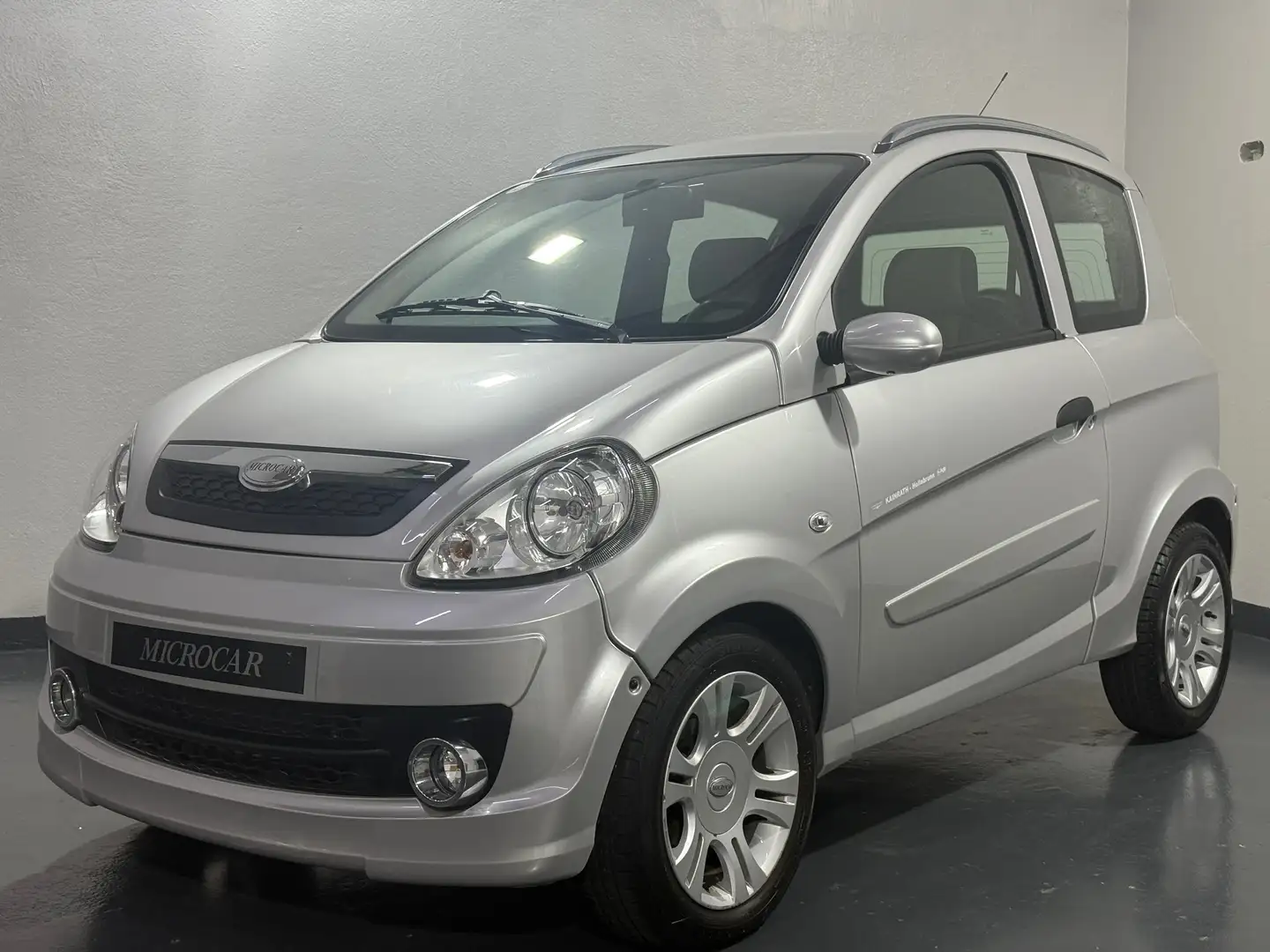 Microcar M.Go *NUR 12 TKM* *ZUSTELLUNG Ö-WEIT MGL. Grau - 1