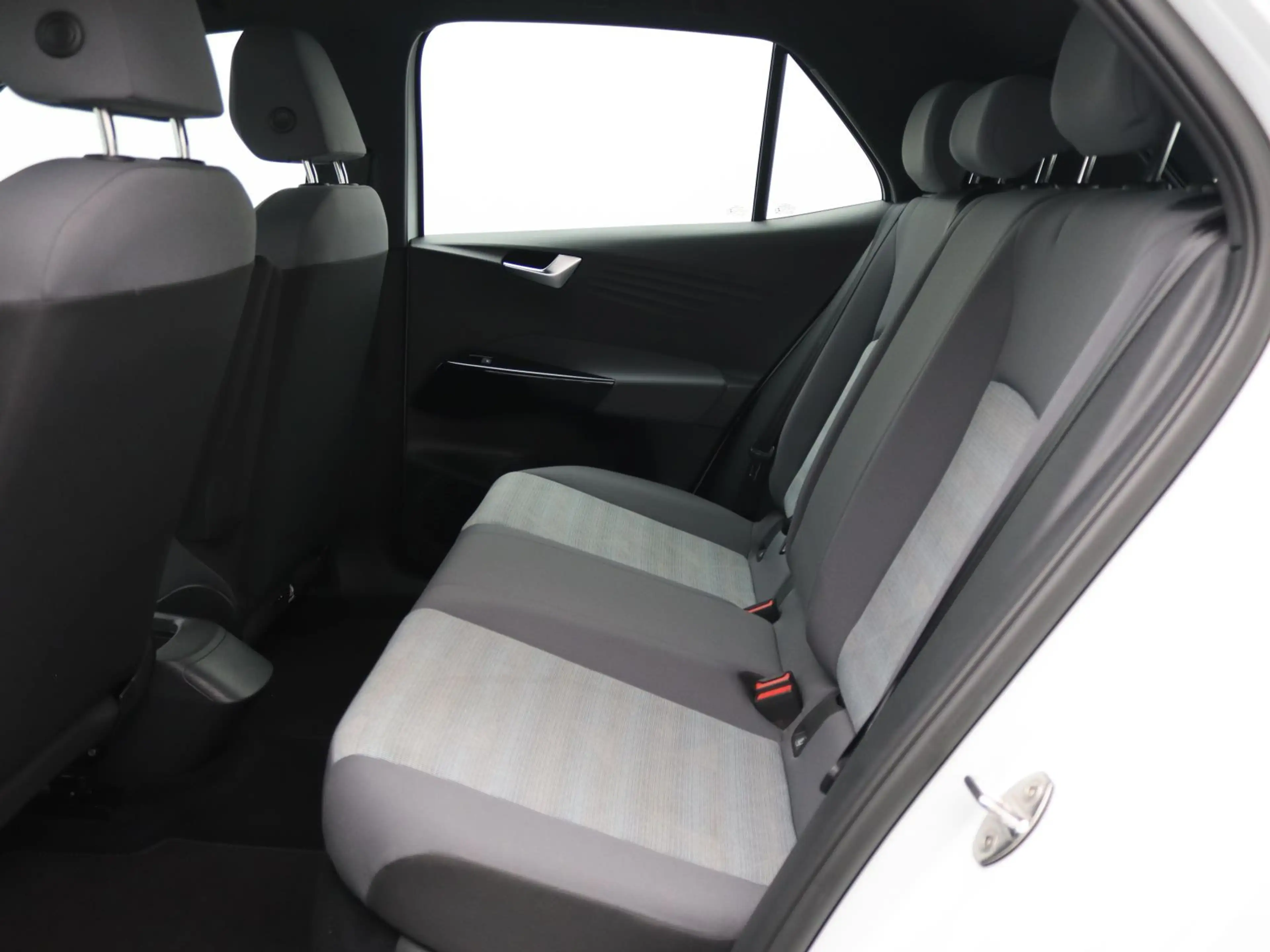 Volkswagen ID.3 Pro / CarPlay, Navi, Standklima, LED, DAB+ — photo 12