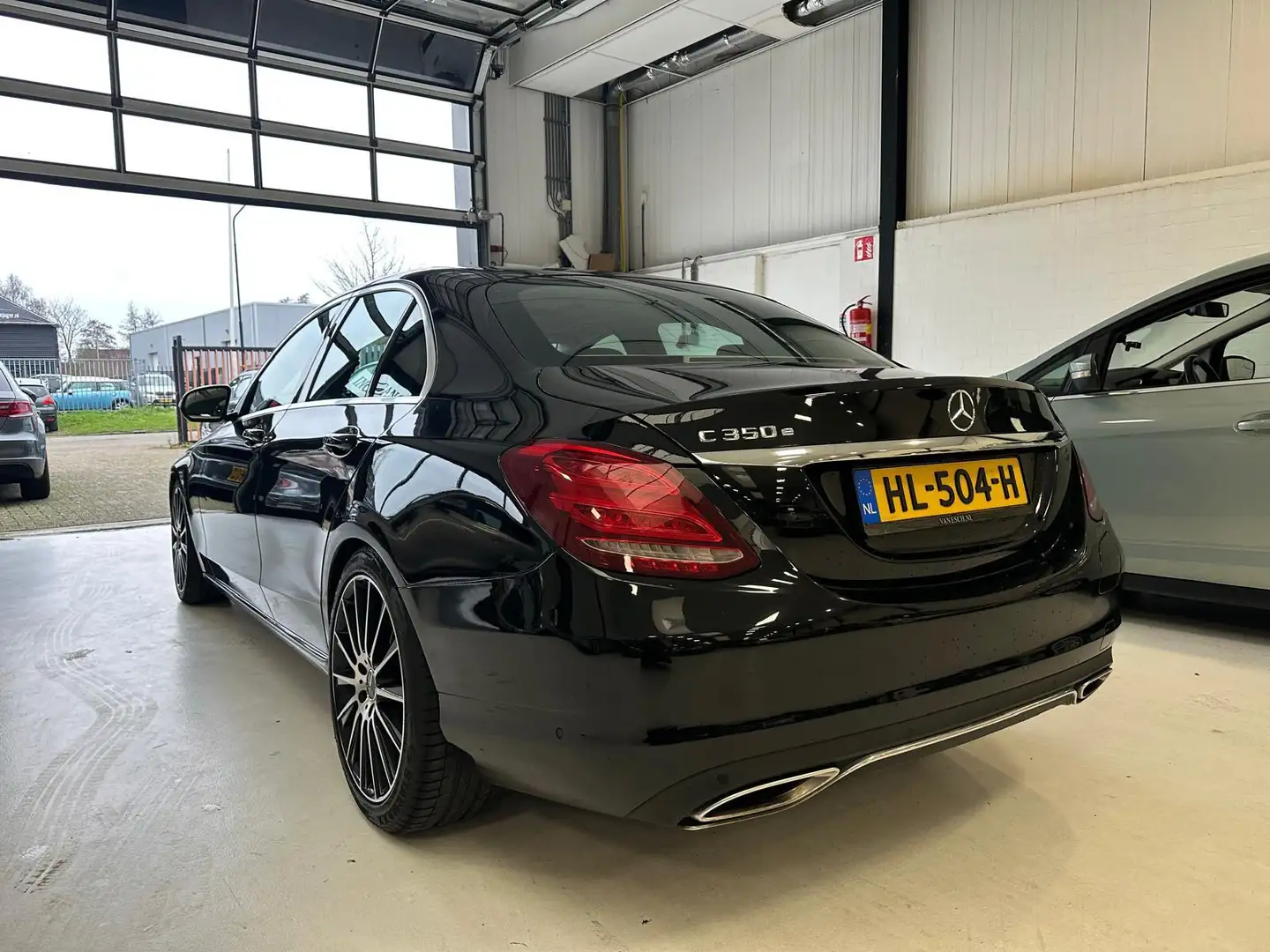 Mercedes-Benz C 350 e Lease Edition/PANO /HEAD UP/NAVI Noir - 2