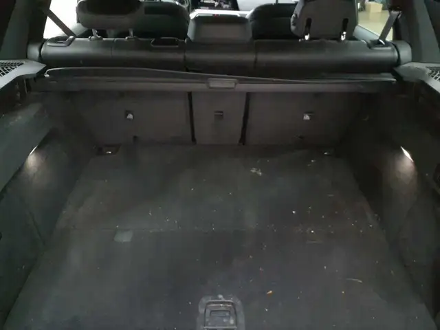 BMW X5 view 9