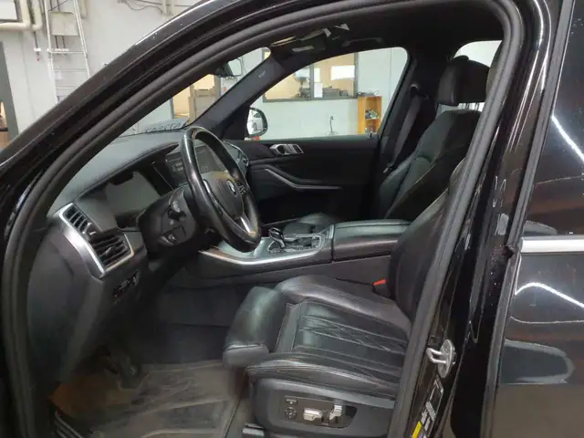 BMW X5 view 7