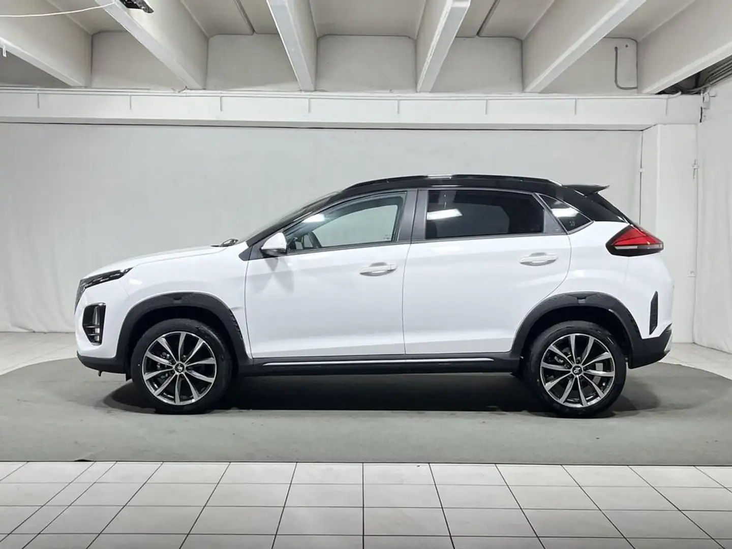 DR Automobiles DR3 DR 3 1.5 Collection 116cv Weiß - 2