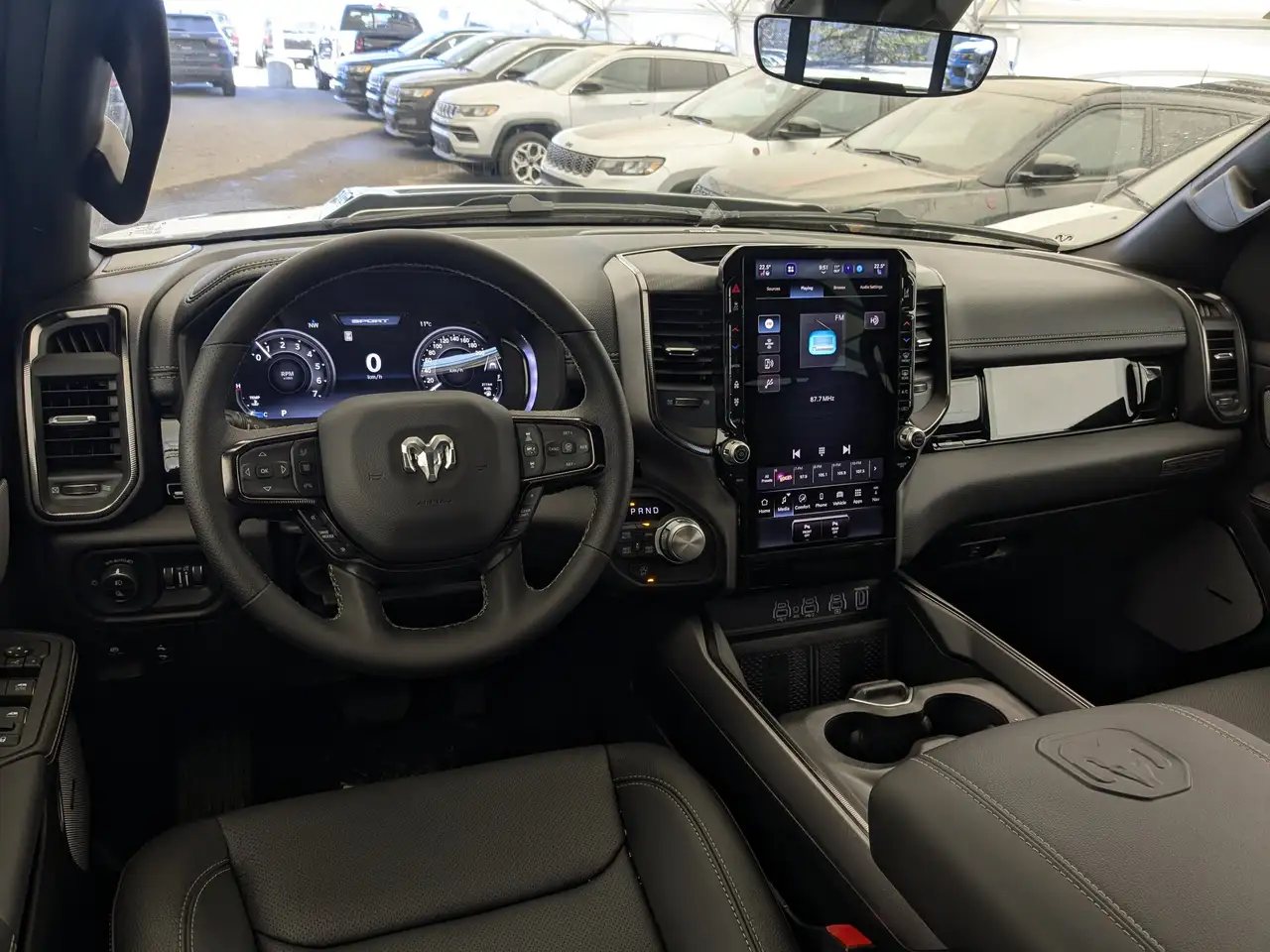 RAM 1500 снимка RAM 1500