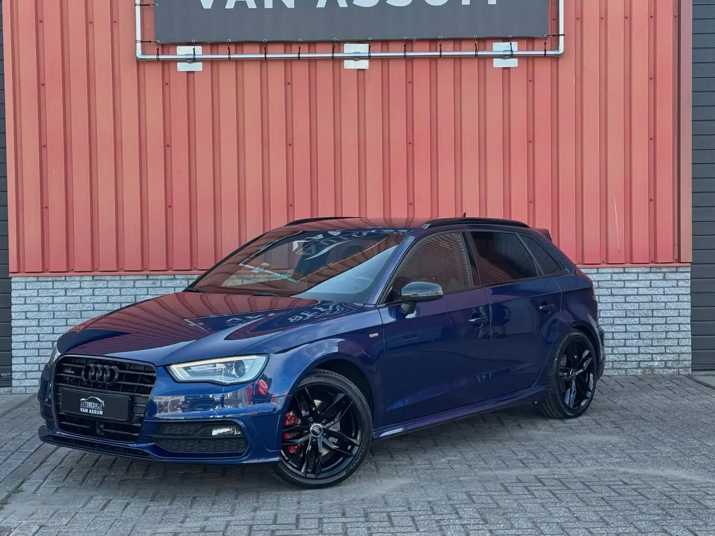 Audi A3 Sportback 1.8 TFSI quattro B&O Camera DAB ACC PDC Blauw - 1